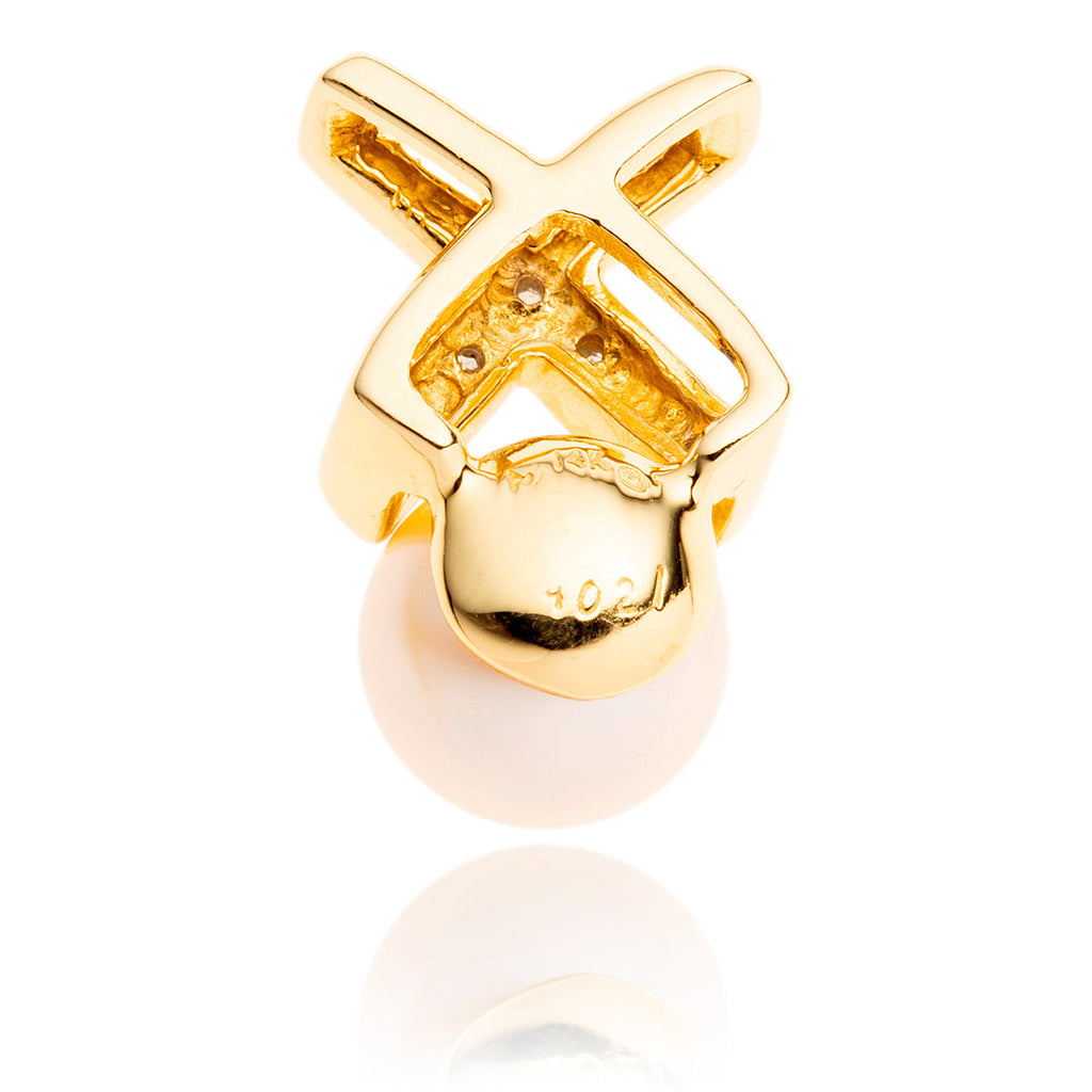 14K Yellow Gold 'X & O' Design Pearl & Diamond Pendant Default Title